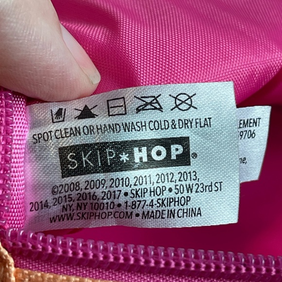 Skip hop llama toddler backpack - Picture 8 of 8